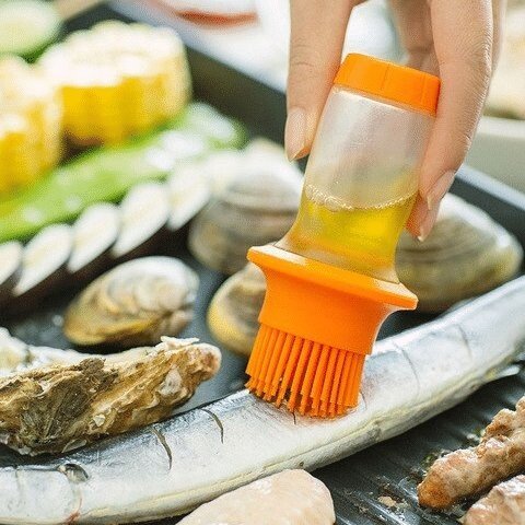 One-Push Silicone Cooking Oil Brush